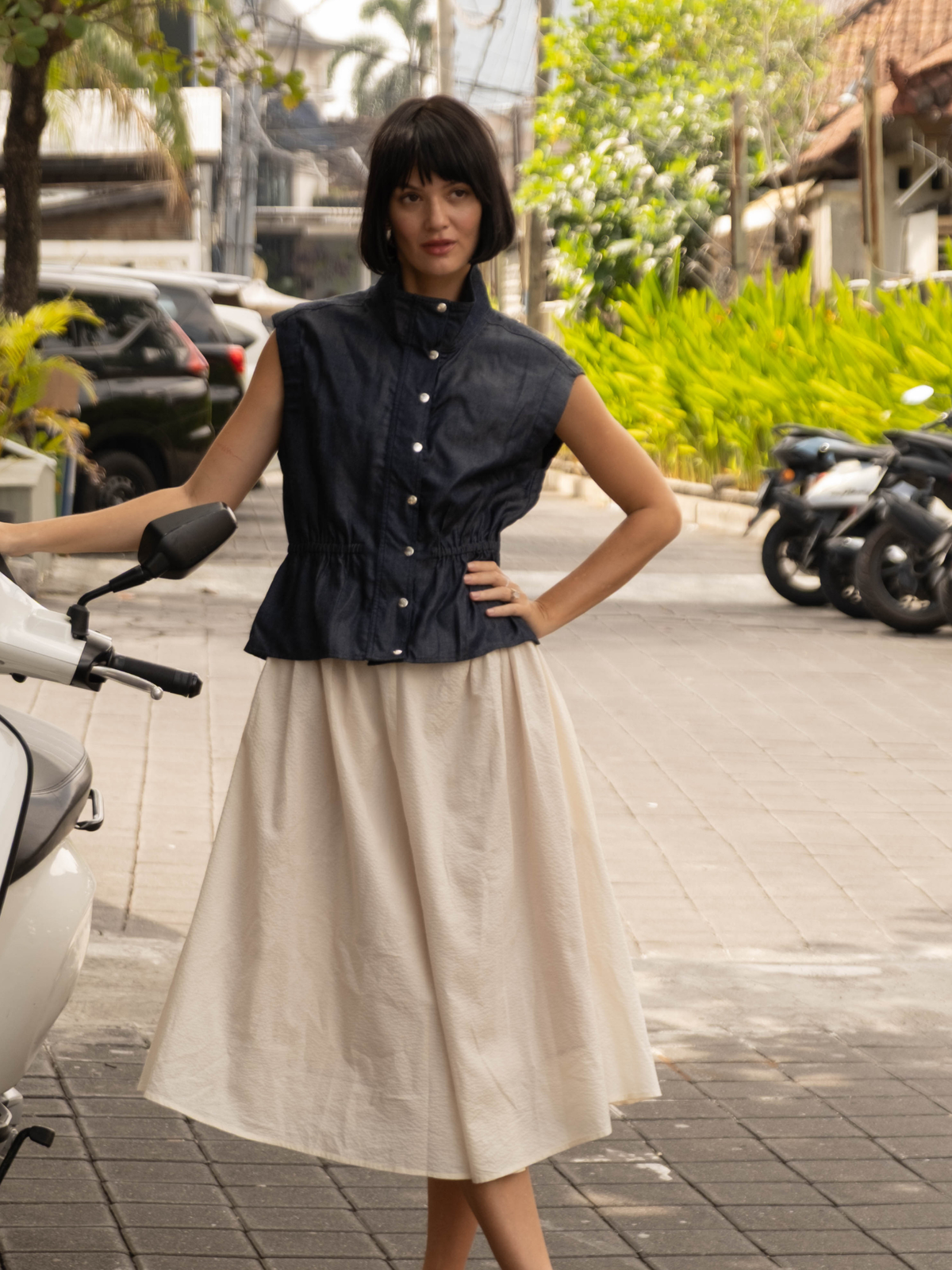 Auria Vest